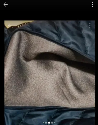 Piumino leggero grigio e blu