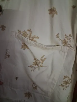 Cazadora Zara blanca floral