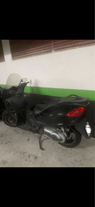 Malaguti Spidermax 500 Maxi Scooter