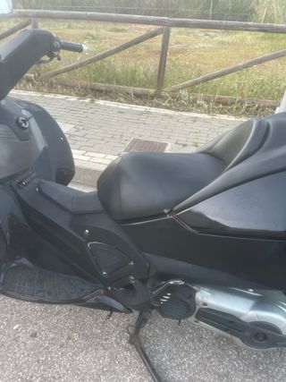 Malaguti Spidermax 500 Maxi Scooter