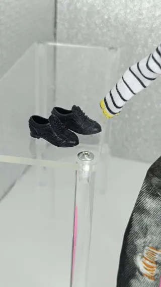 Conjunto Ropa Barbie: Camiseta Rayas y Jeans