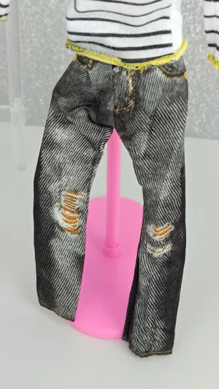 Conjunto Ropa Barbie: Camiseta Rayas y Jeans