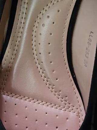 Zapatos de tacón H&D negros