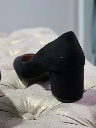 Zapatos de tacón H&D negros