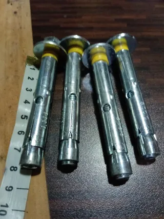 Anclaje Metálico Apolo con Camisa Cono y arandela