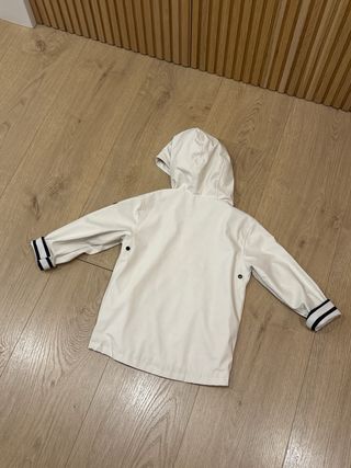 Chubasquero Batela Blanco Rayas niño talla 6