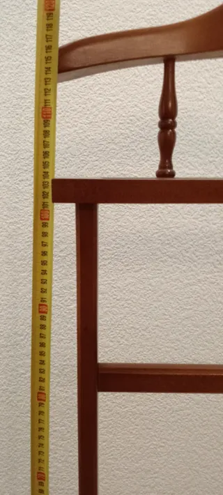 Galán de noche de madera maciza nogal