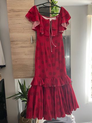 Traje de flamenca rojo con lunares