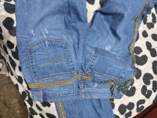 Pantalón vaquero Roberto Cavalli con detalles