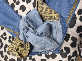 Pantalón vaquero Roberto Cavalli con detalles