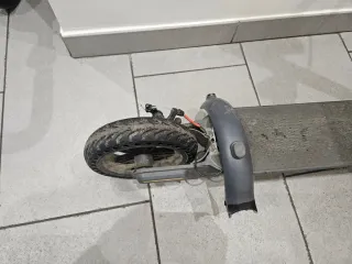 Patinete Eléctrico Gris