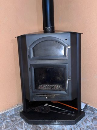 Chimenea hierro fundido, muy buen estado