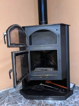 Chimenea hierro fundido, muy buen estado