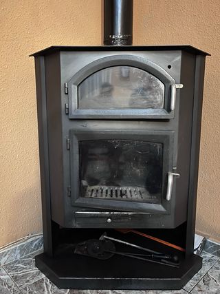 Chimenea hierro fundido, muy buen estado