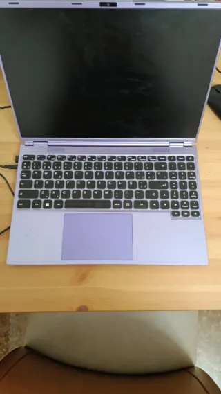 Portátil American Megatrends 12GB RAM