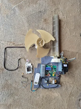Placa electrónica y mando Hisense AC