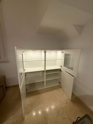 Mueble aparador salón blanco y cristal