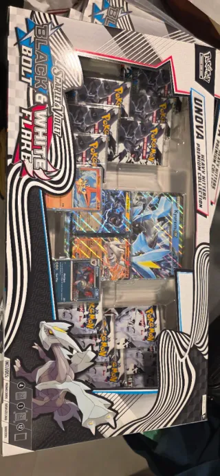 Colección Premium Pokémon Unova Heavy Hitters