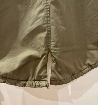 Abrigo verde caqui C&A