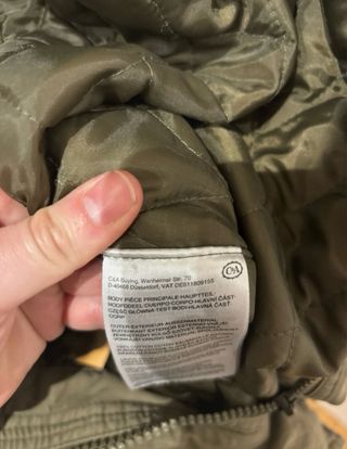 Abrigo verde caqui C&A