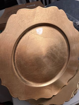 6 Bajo platos dorado festivo