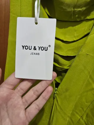 Vestito lungo asimmetrico verde acido