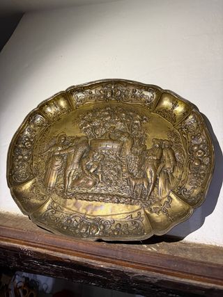 Bandeja decorativa de metal 2