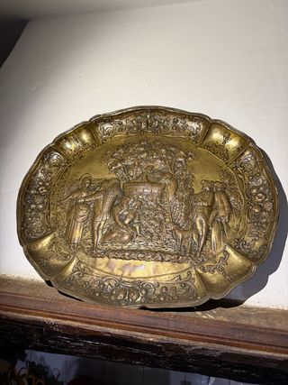 Bandeja decorativa de metal 2