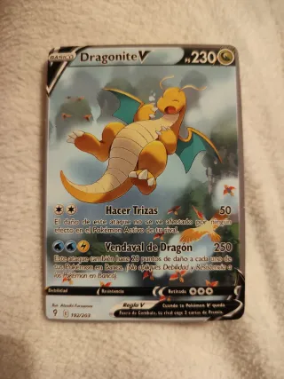 Carta Pokémon Dragonite V 192/203