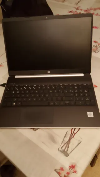 HP INTERCORE 15-10TH GEN. M.15s-8q1018ns 2 d..duro