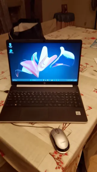 HP INTERCORE 15-10TH GEN. M.15s-8q1018ns 2 d..duro