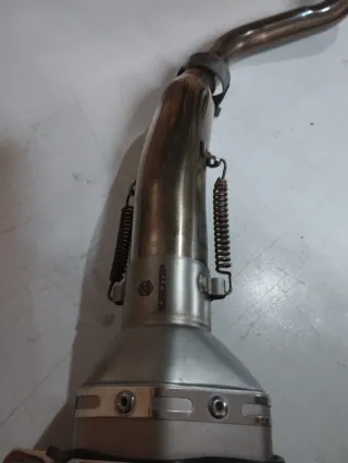 Linea-Tubo de escape Akrapovic