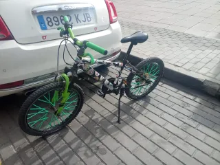 Bicicleta infantil niño