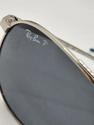 Gafas de sol Ray-Ban plata y verde