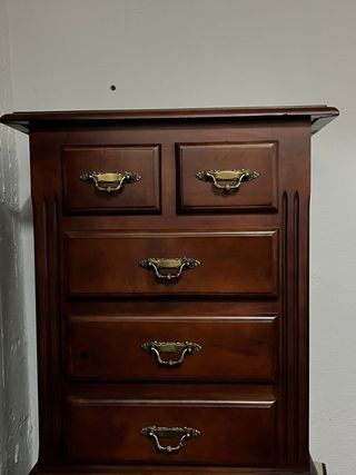 Cabecero de madera, mesitas de noche y espejo