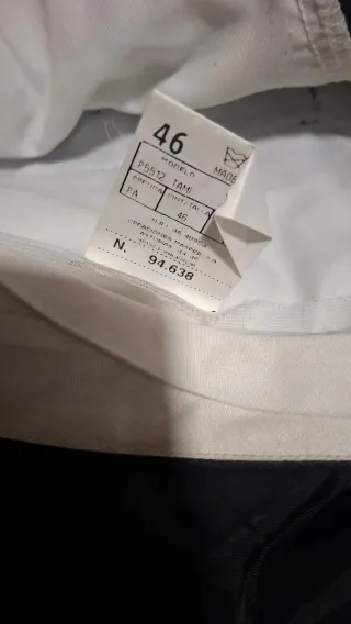 Traje de chaqueta gris hombre con corbata