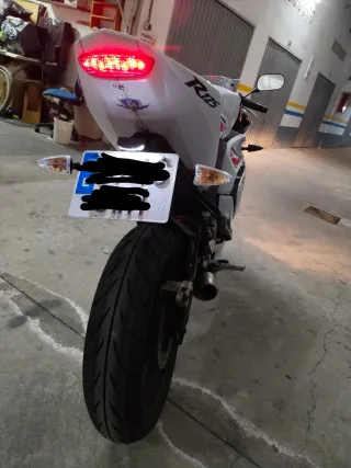 Yamaha YZF R125 Roja y Blanca