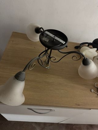 Lampadario metallo e vetro nero oro