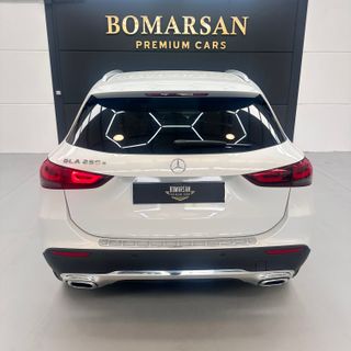 Mercedes-Benz GLA 2022 250e