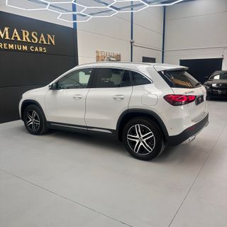 Mercedes-Benz GLA 2022 250e