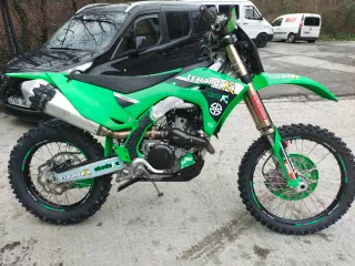 CAMBIO.Kawasaki KX Enduro 250cc 2025