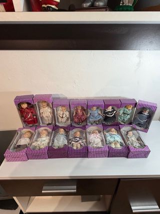 Confezione di bambole in porcellana antiche