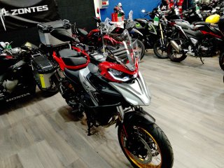 SRT 900 XS TRAIL  Maletas y Seguro Gratis
