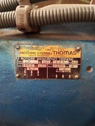 MÁQUINA  TOMAS ALUMINIO