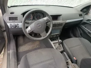 Opel Astra 2006