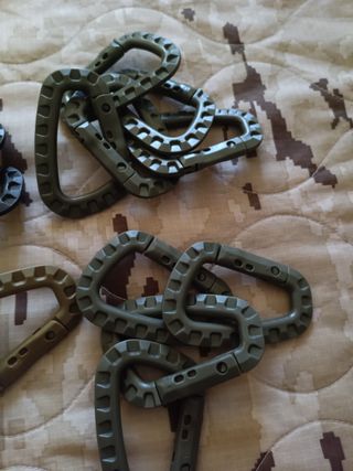 Mosquetones Tácticos Negro y Arena