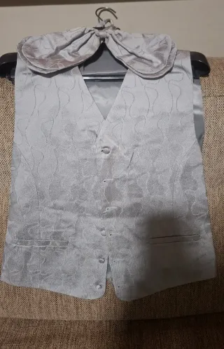 Traje de ceremonia hombre chaleco y corbata