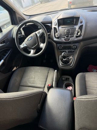 Ford Grand Tourneo Connec 2014