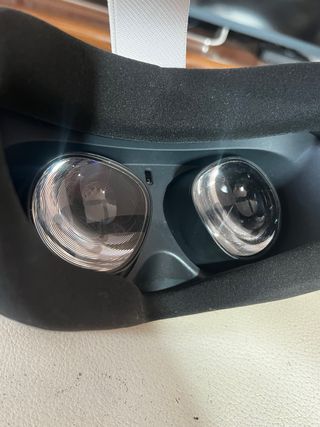 Meta Quest 2 Visore VR + Controller