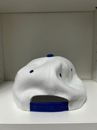 Gorra B•O•Y vintage con dibujos retro